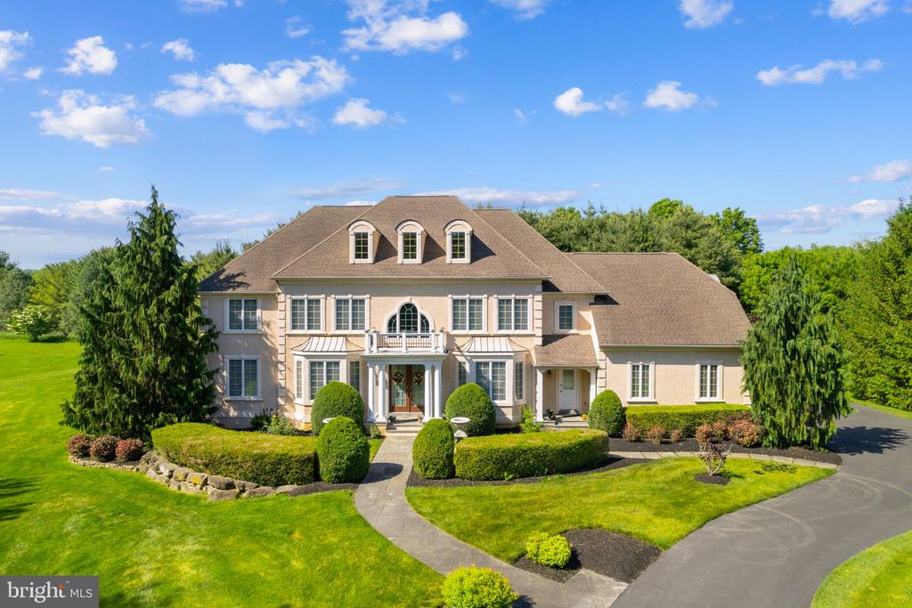 2209 Corson Ln