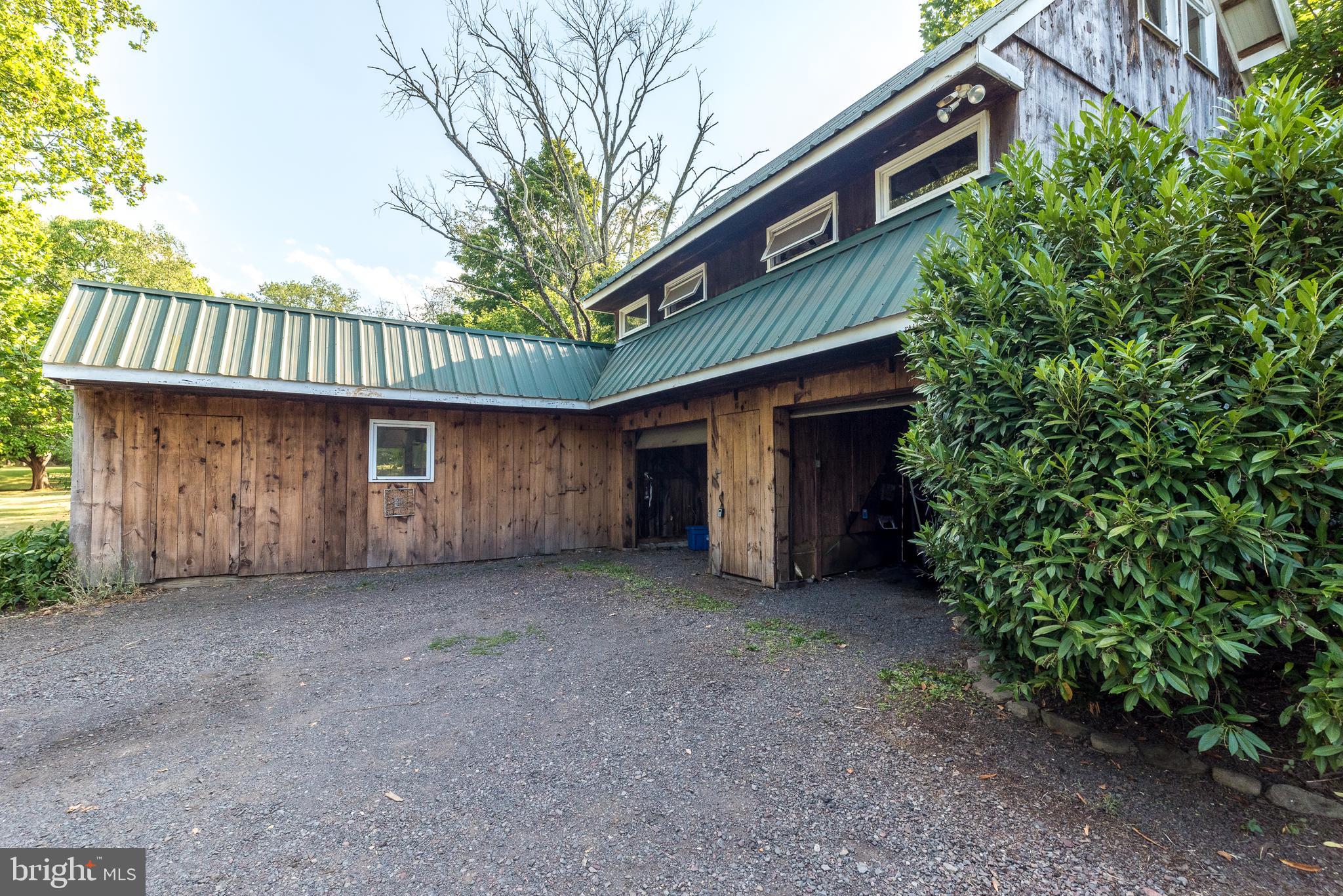 760 Forest Grove Rd