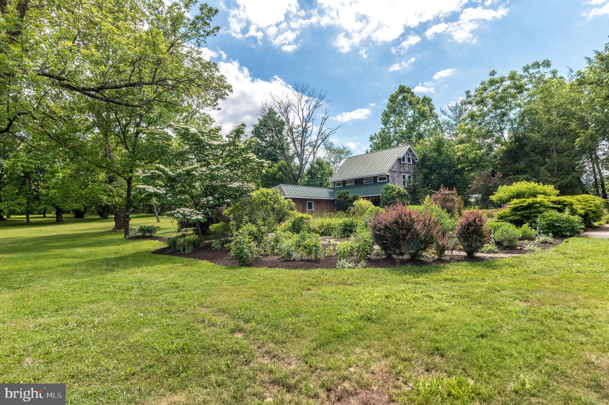760 Forest Grove Rd