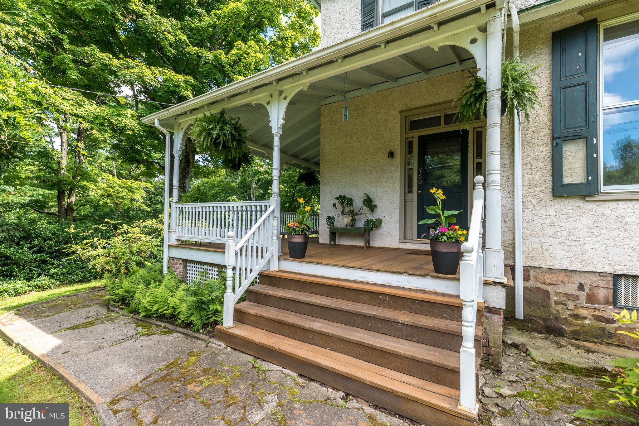 760 Forest Grove Rd