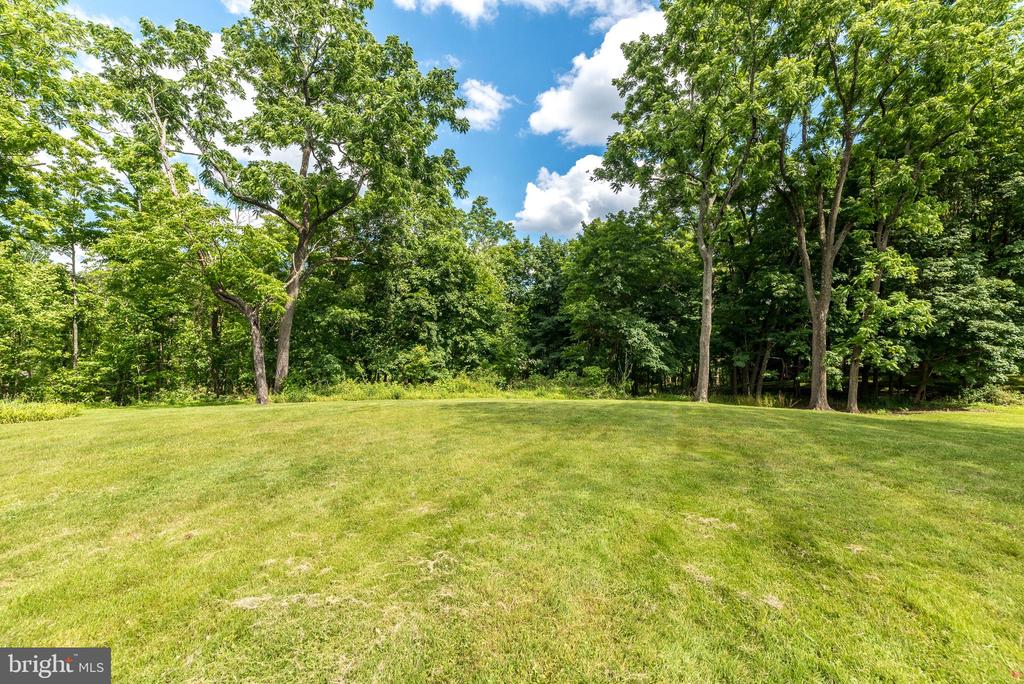 760 Forest Grove Rd