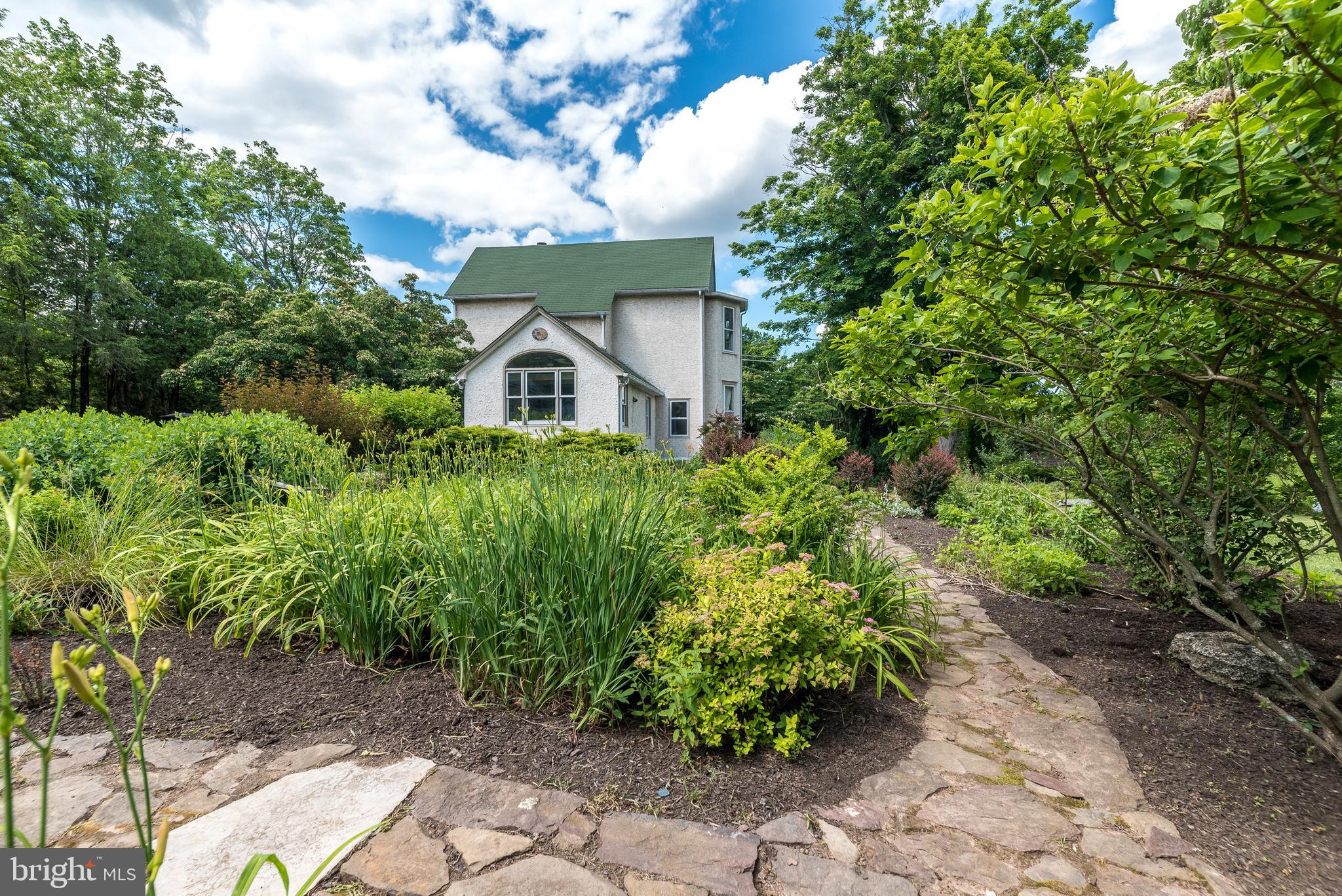 760 Forest Grove Rd