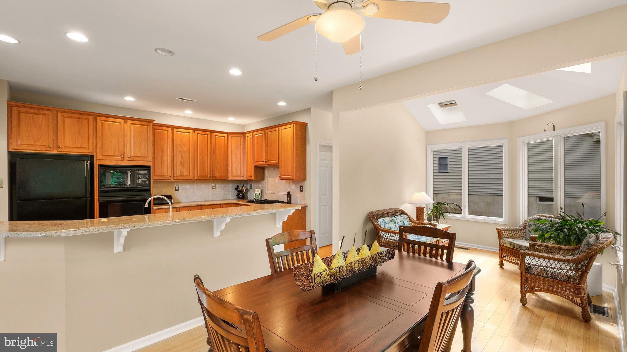 2247 Sunrise Way