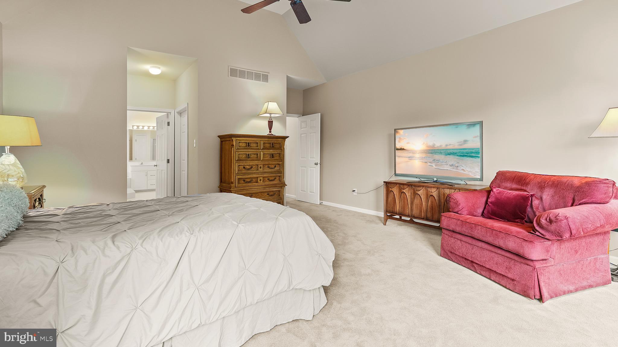 2247 Sunrise Way