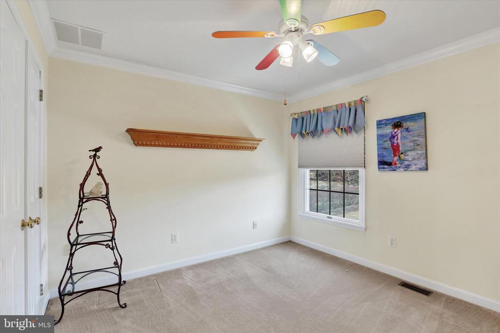 4615 Twinbrook Cir