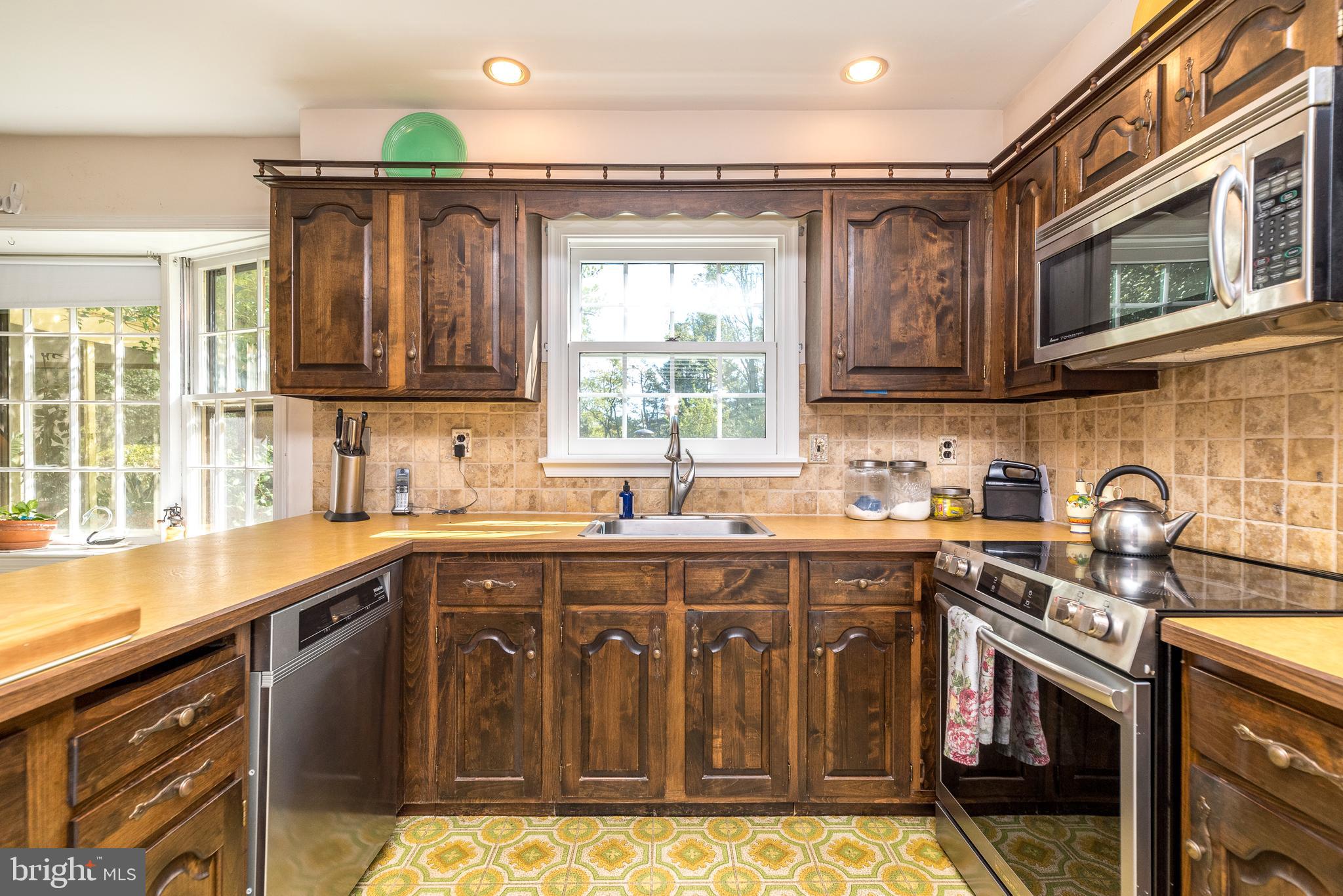 3045 Antler Dr