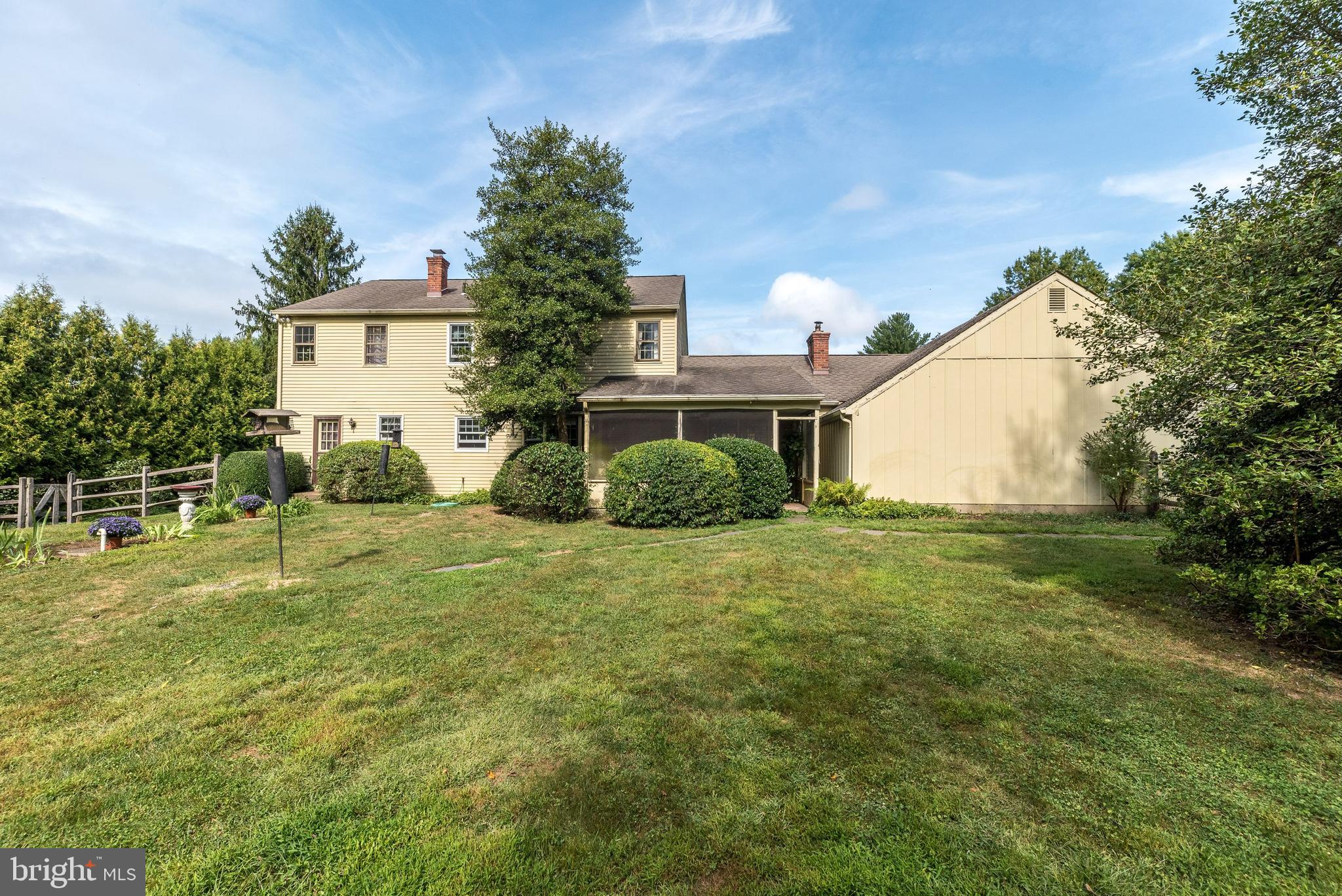 3045 Antler Dr