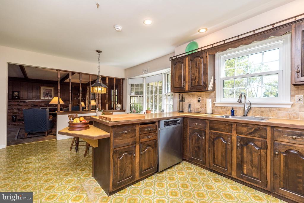 3045 Antler Dr