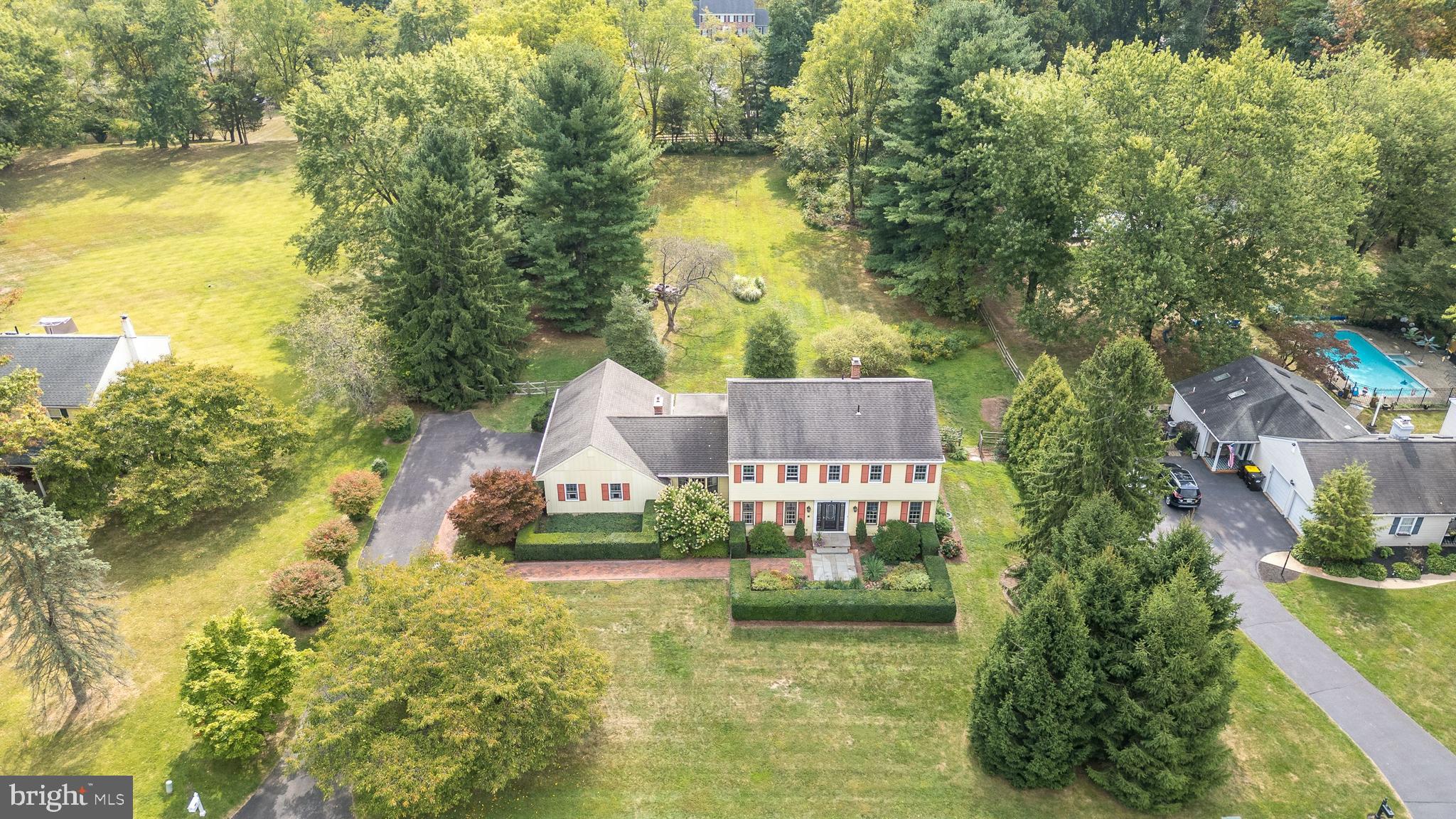 3045 Antler Dr
