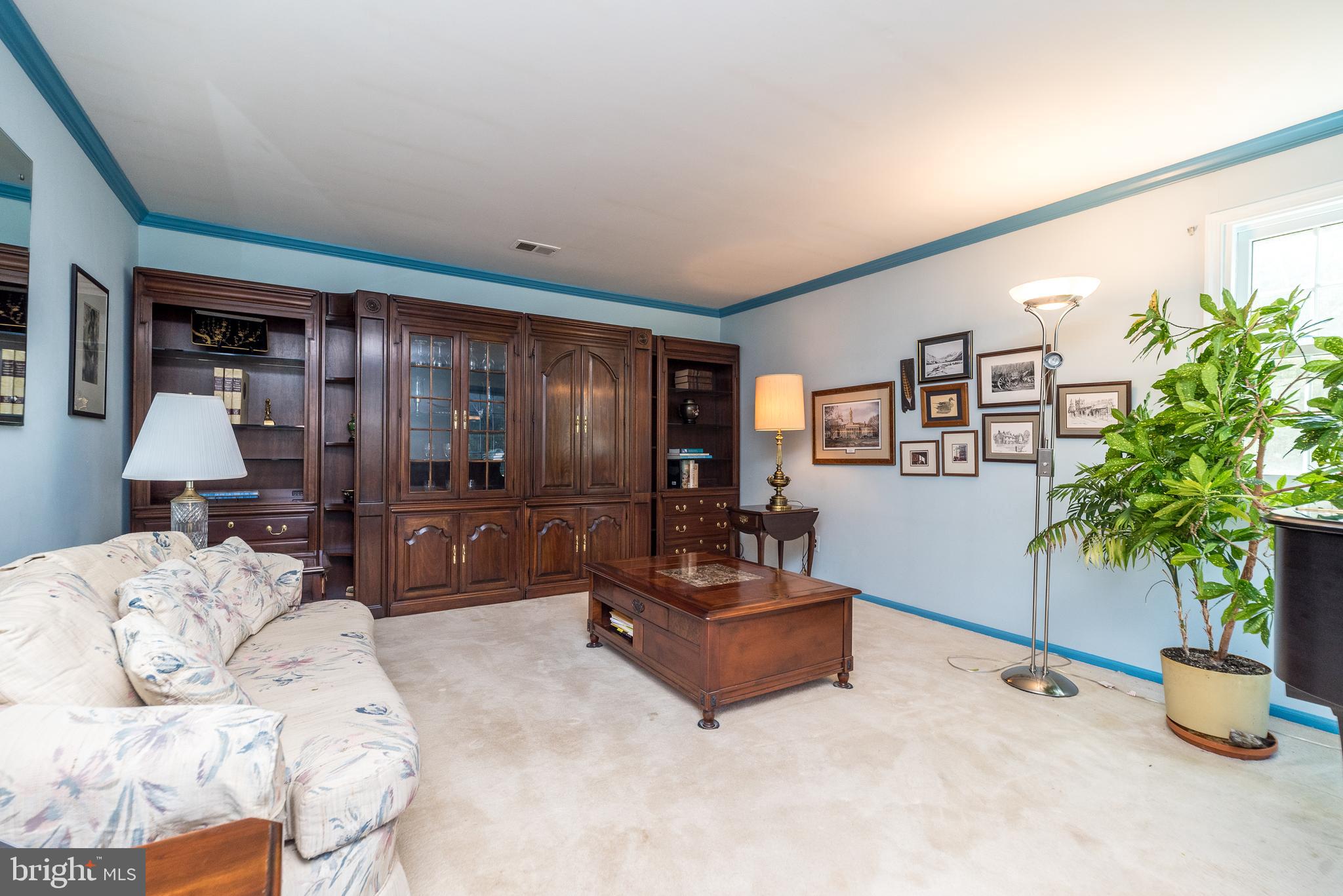 3045 Antler Dr