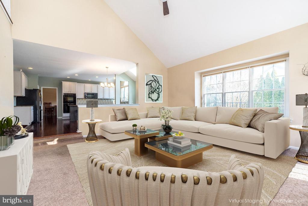 2277 Hedgerow Ln