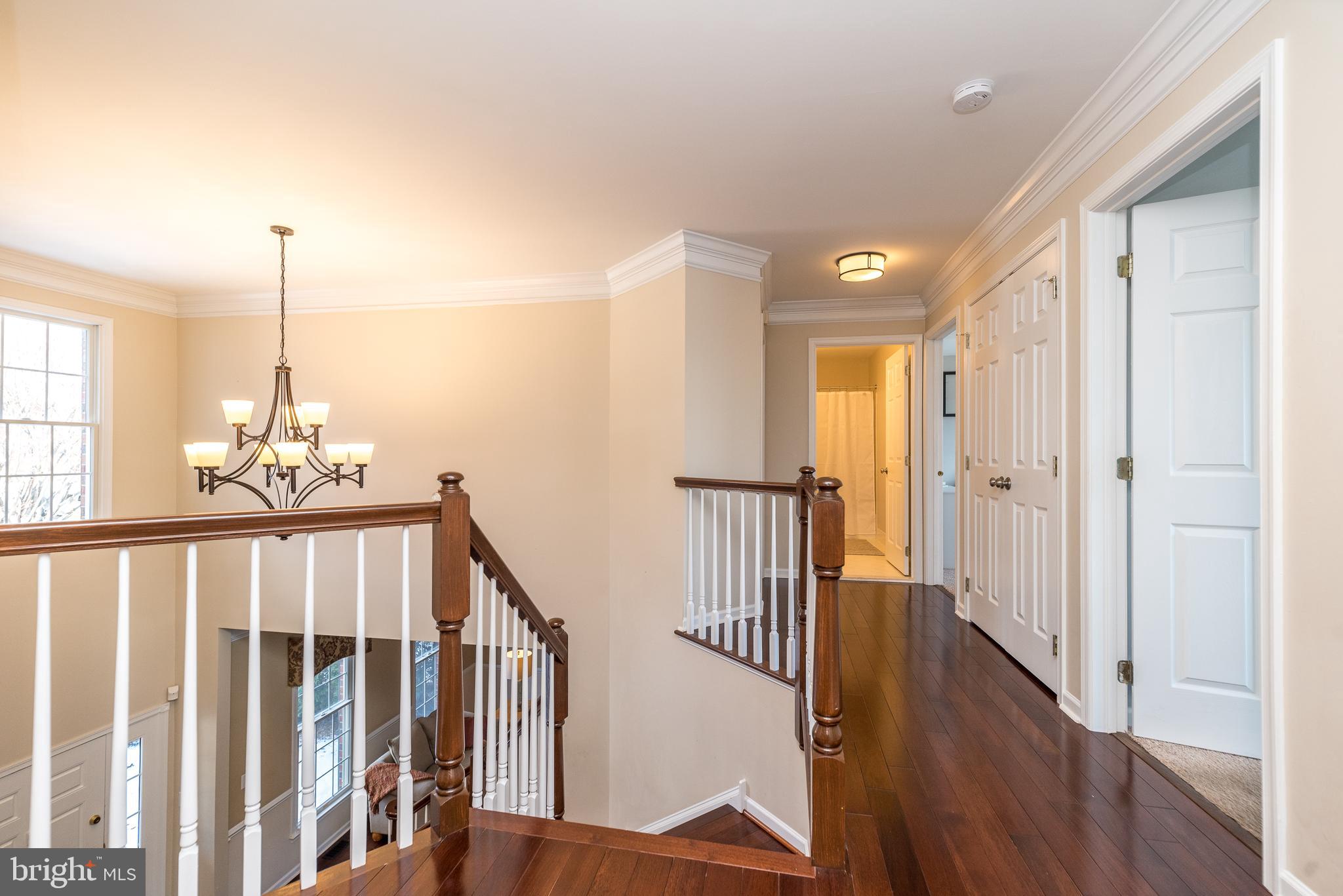 2277 Hedgerow Ln