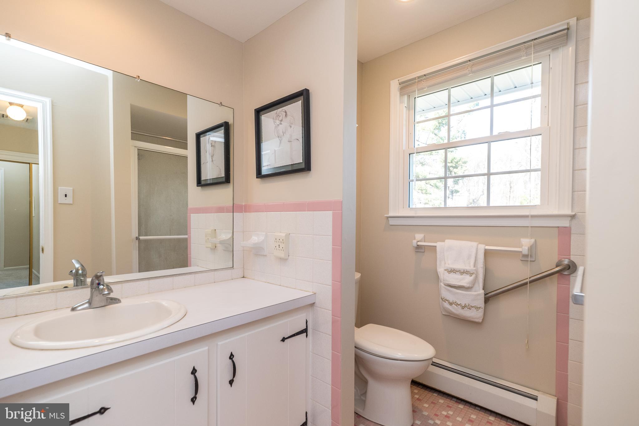 3187 April Ln