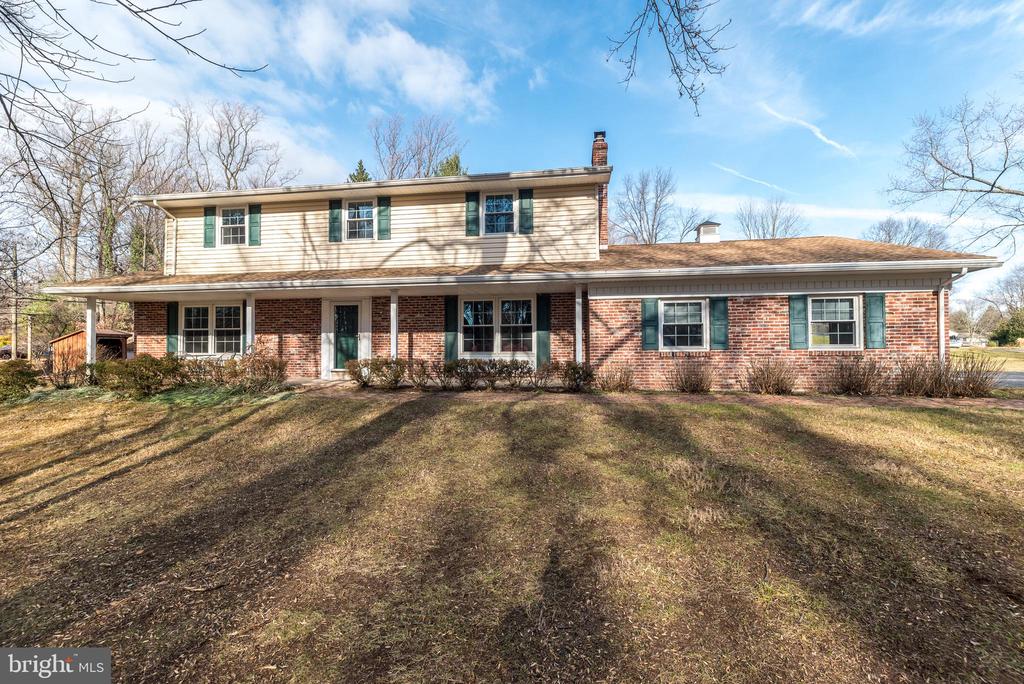 3187 April Ln
