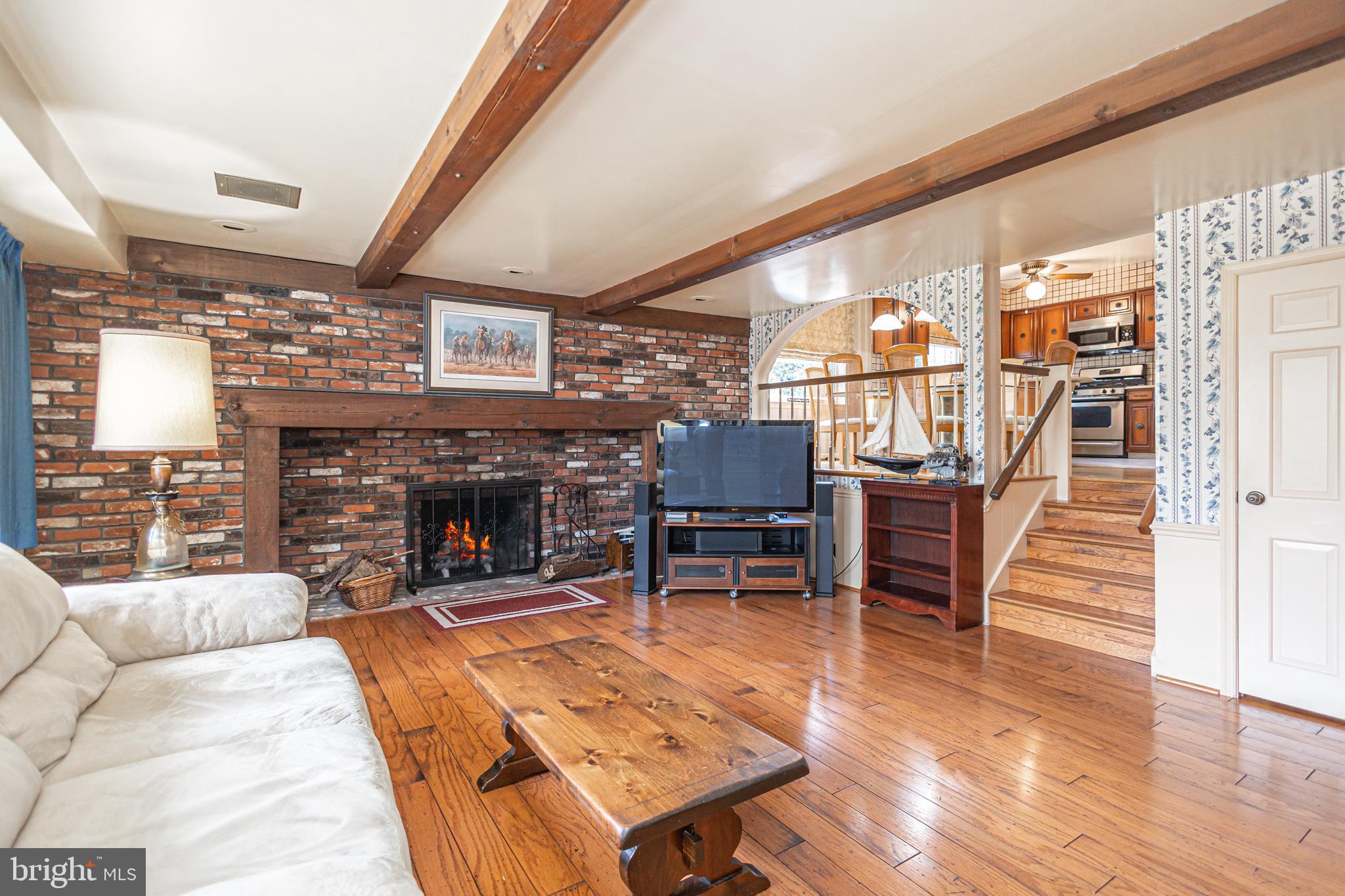 16 Brookside Dr