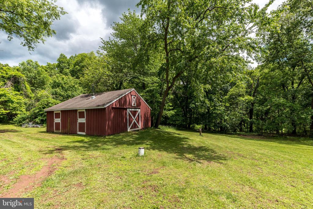 4537 Kavan Ct