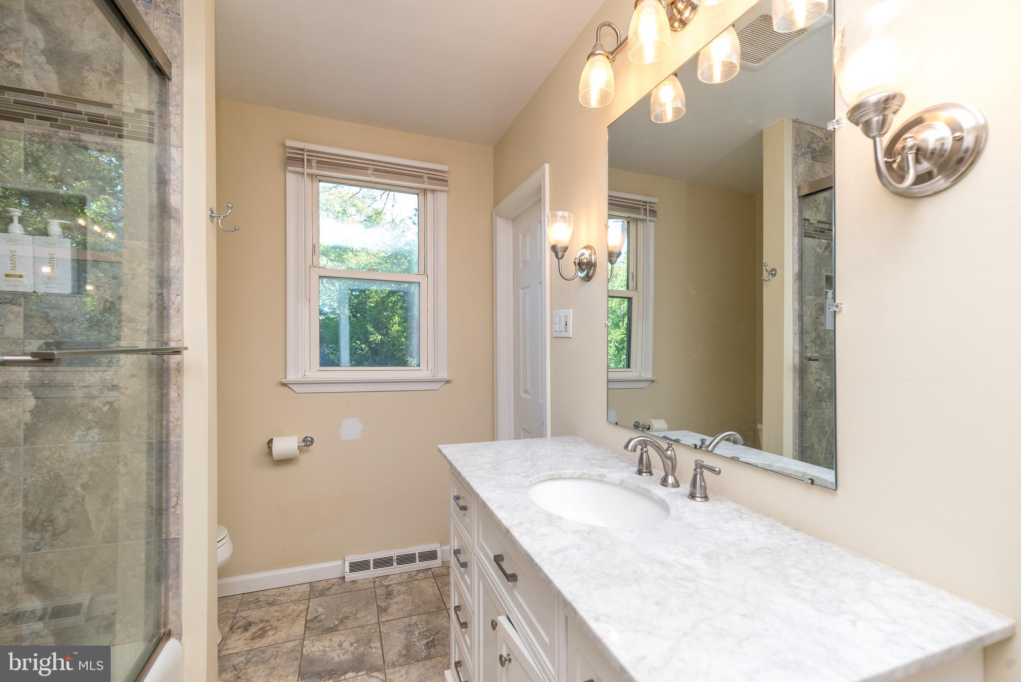 4537 Kavan Ct