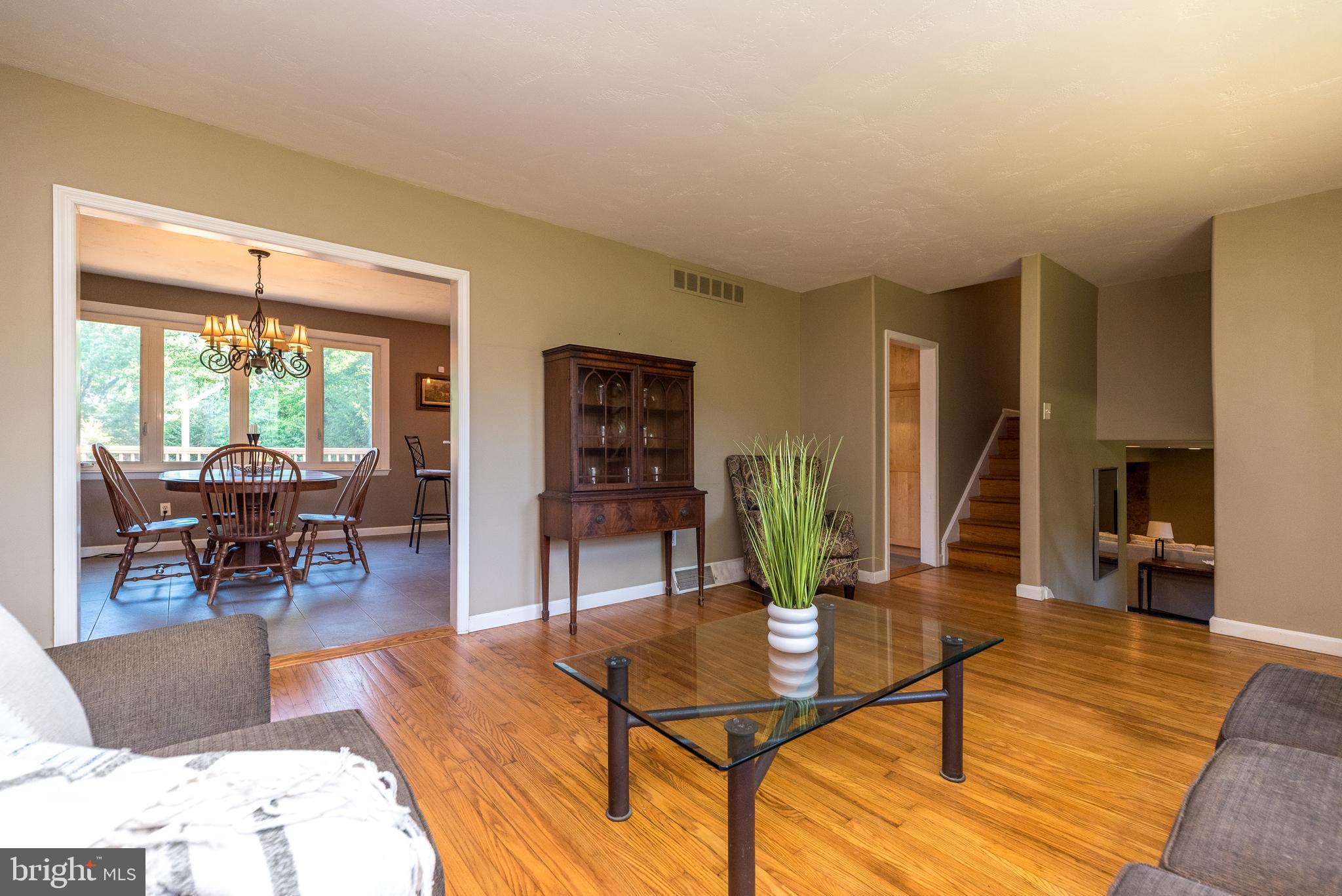 4537 Kavan Ct