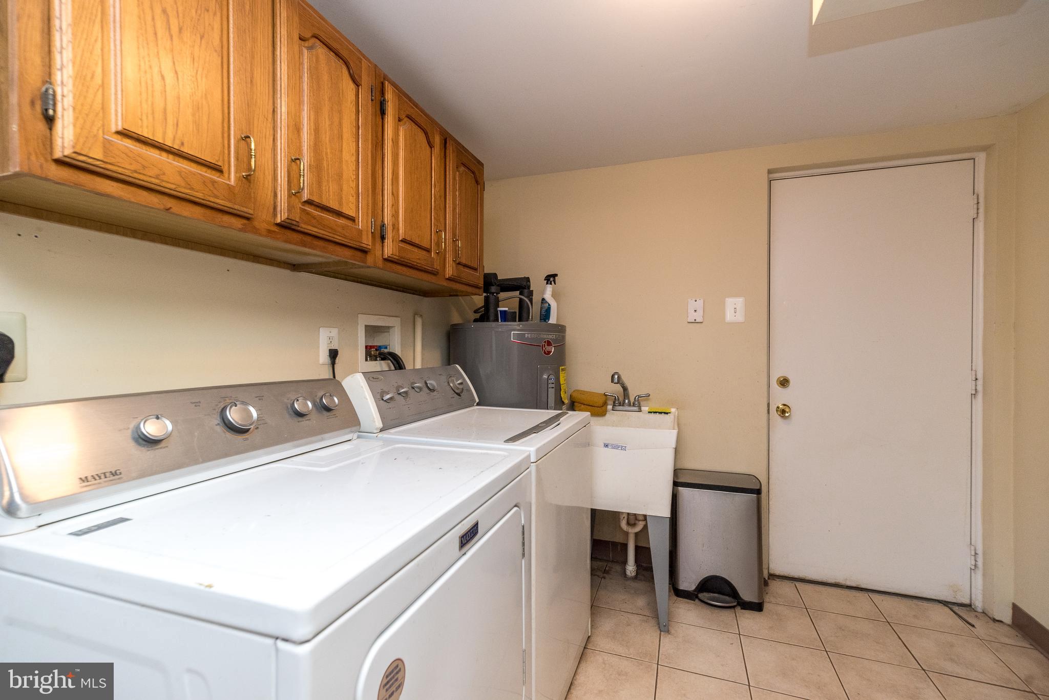 4537 Kavan Ct