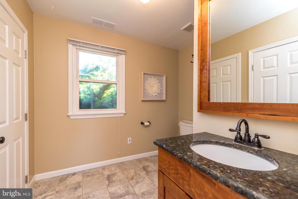 4537 Kavan Ct