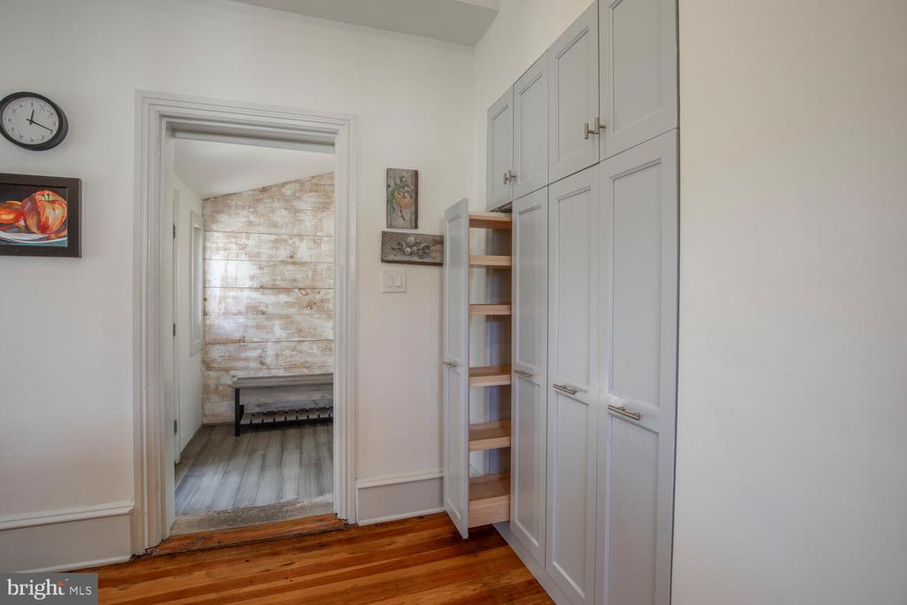 121 COTTAGE STREET