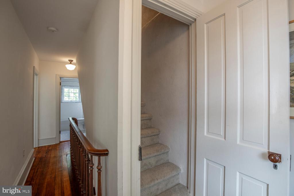 121 COTTAGE STREET