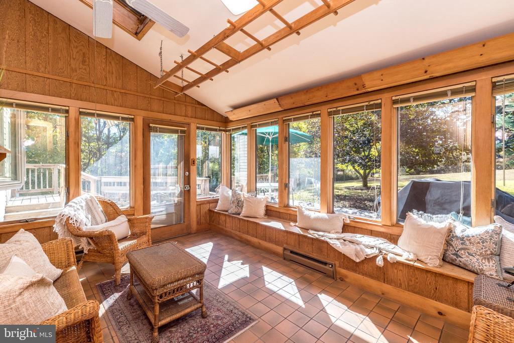 2728 RED GATE DRIVE