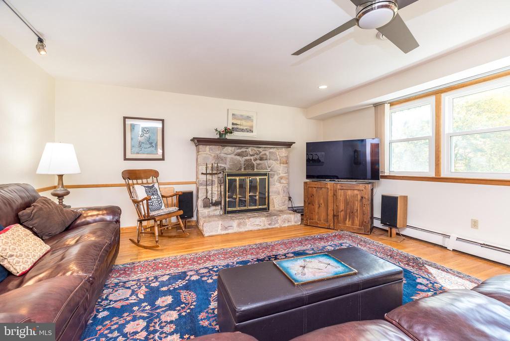 2728 RED GATE DRIVE
