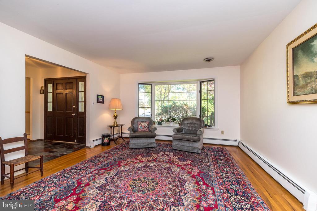 2728 RED GATE DRIVE