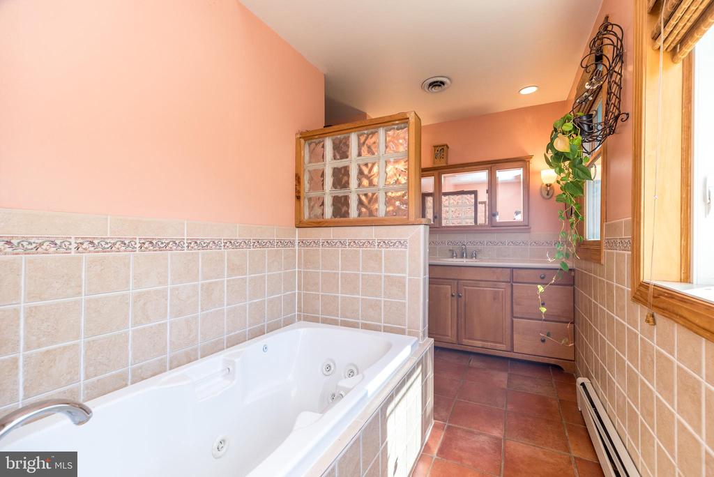 2728 RED GATE DRIVE