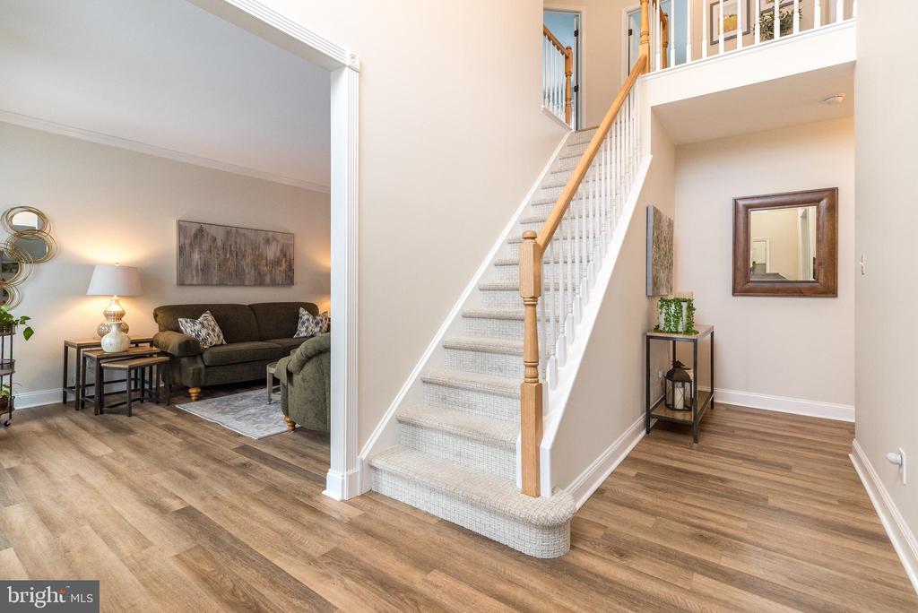 4848 TALL OAK COURT