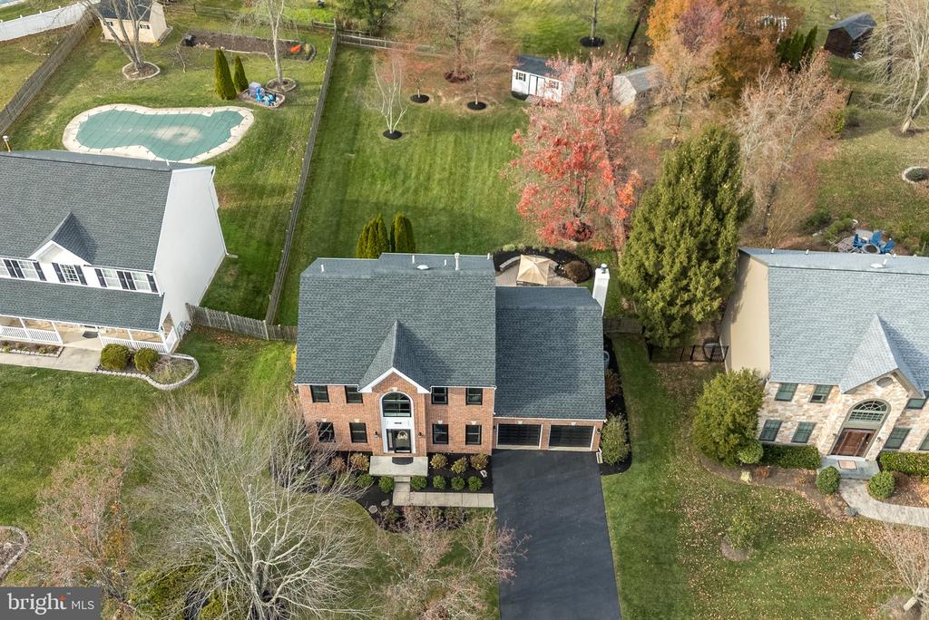 4848 TALL OAK COURT
