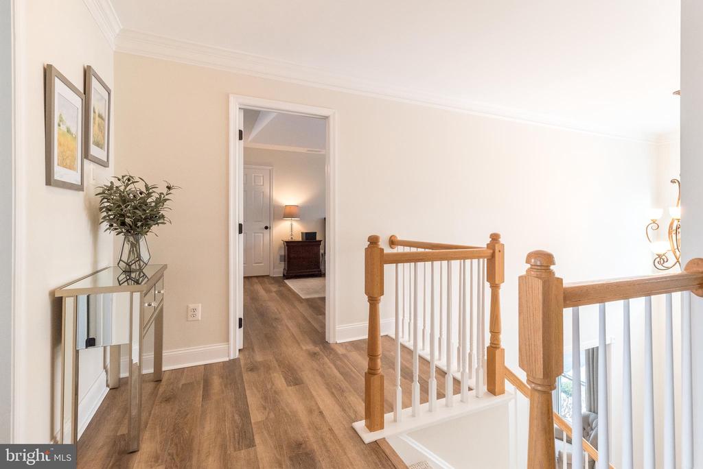 4848 TALL OAK COURT