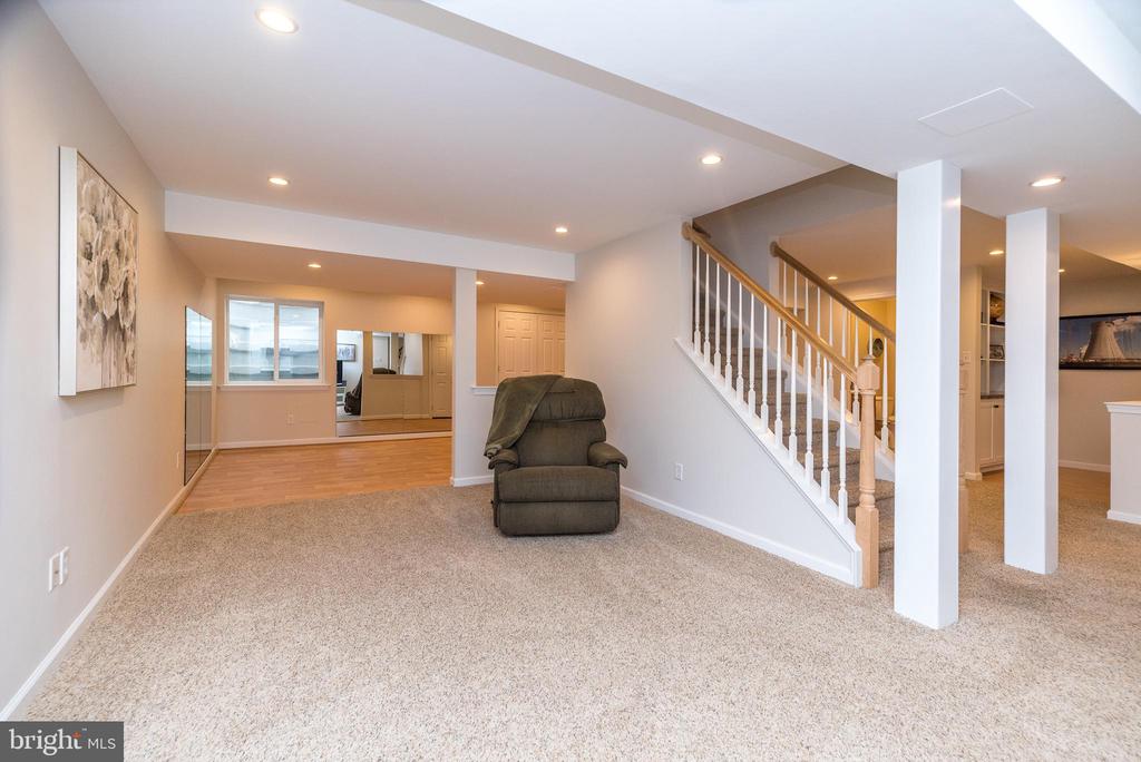 4848 TALL OAK COURT