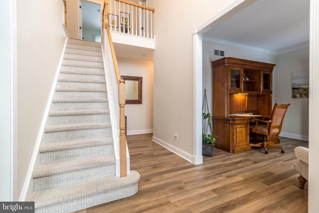 4848 TALL OAK COURT