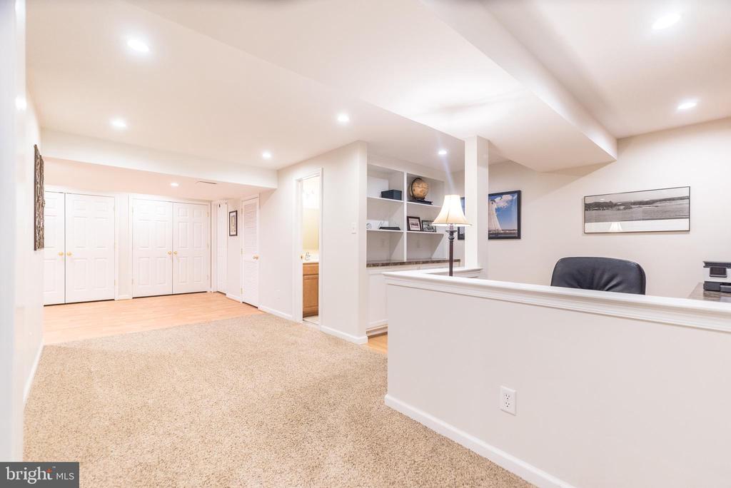4848 TALL OAK COURT