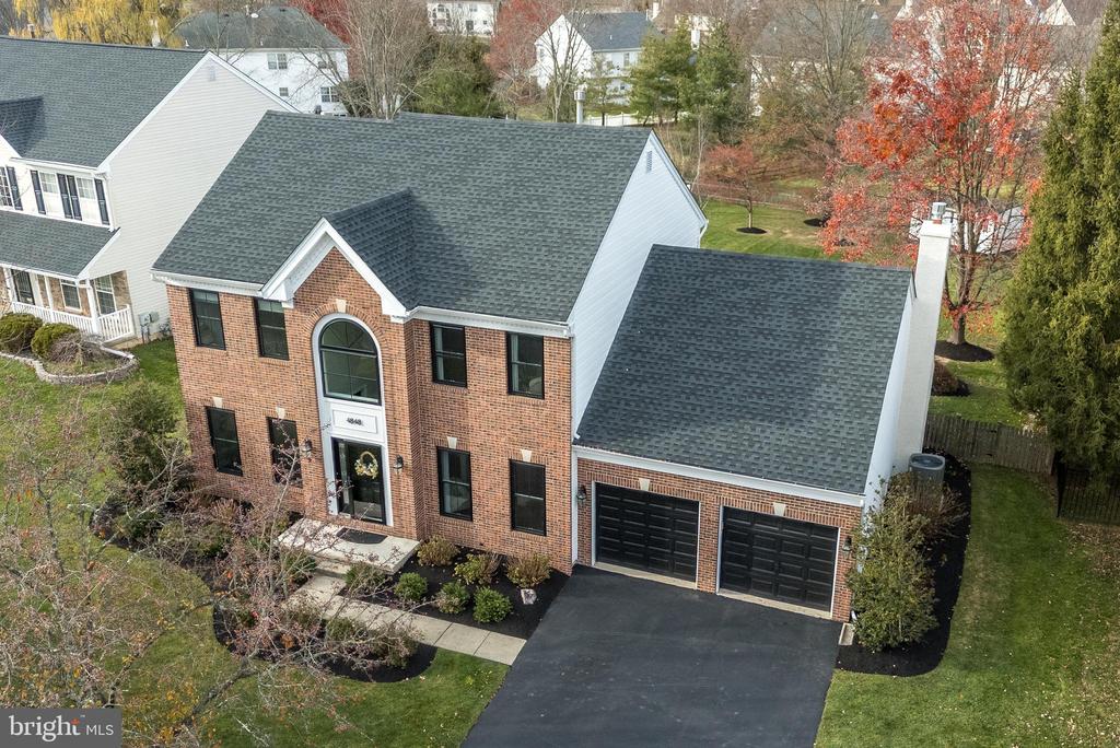 4848 TALL OAK COURT