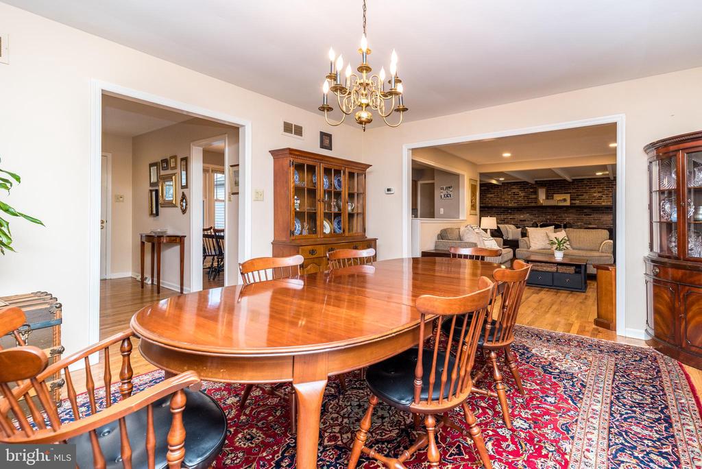 3378 HOLICONG ROAD