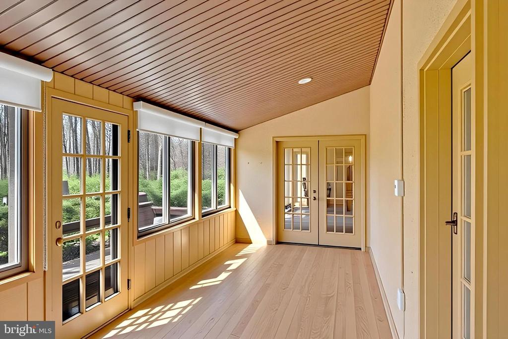 25 CREEKSIDE DRIVE