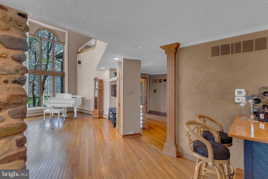25 CREEKSIDE DRIVE