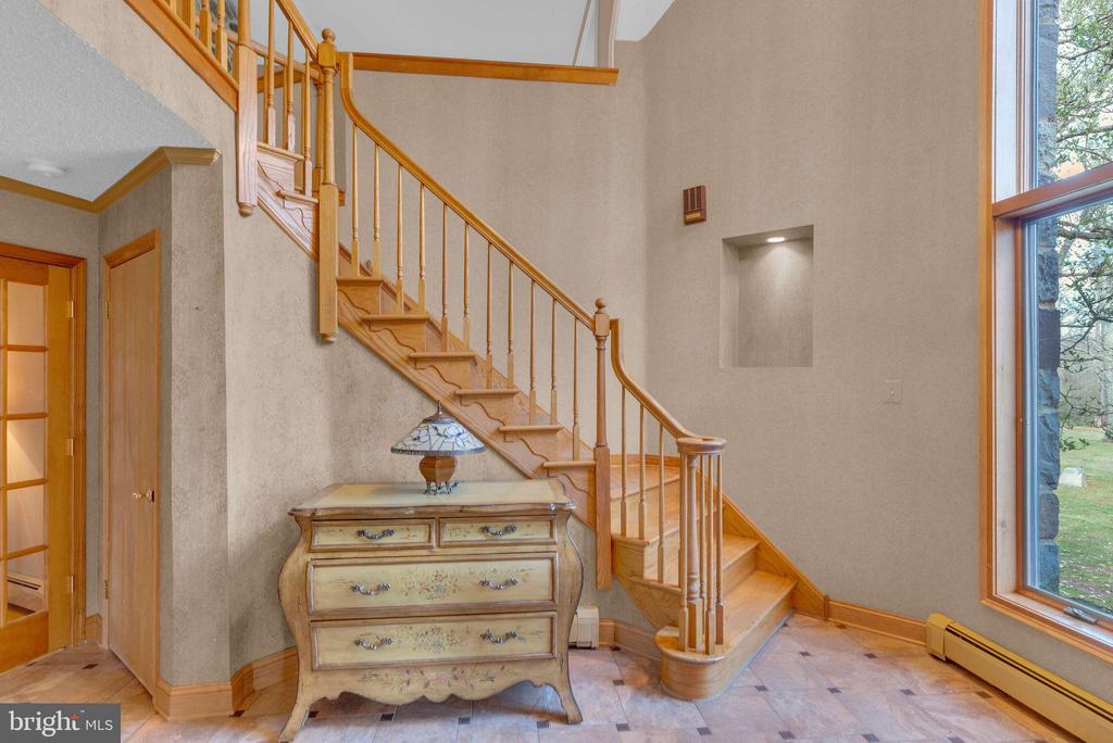 25 CREEKSIDE DRIVE