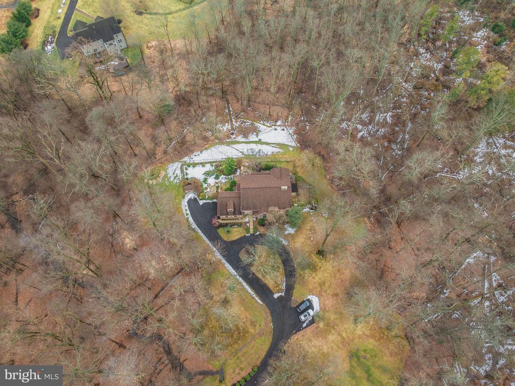 25 CREEKSIDE DRIVE