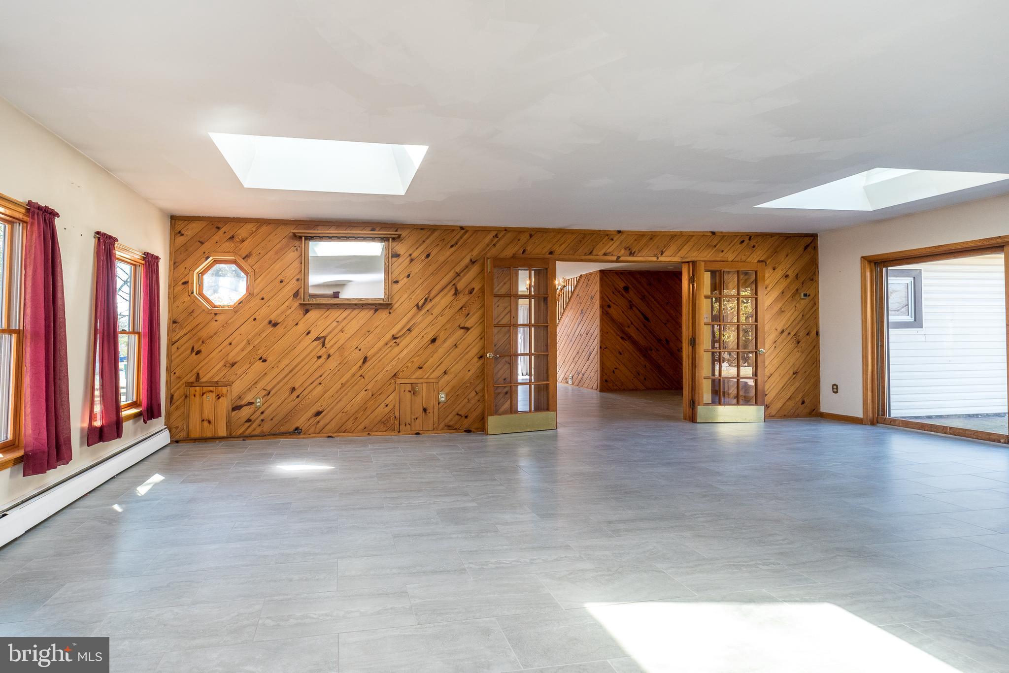 43 THIMBLEBERRY LANE