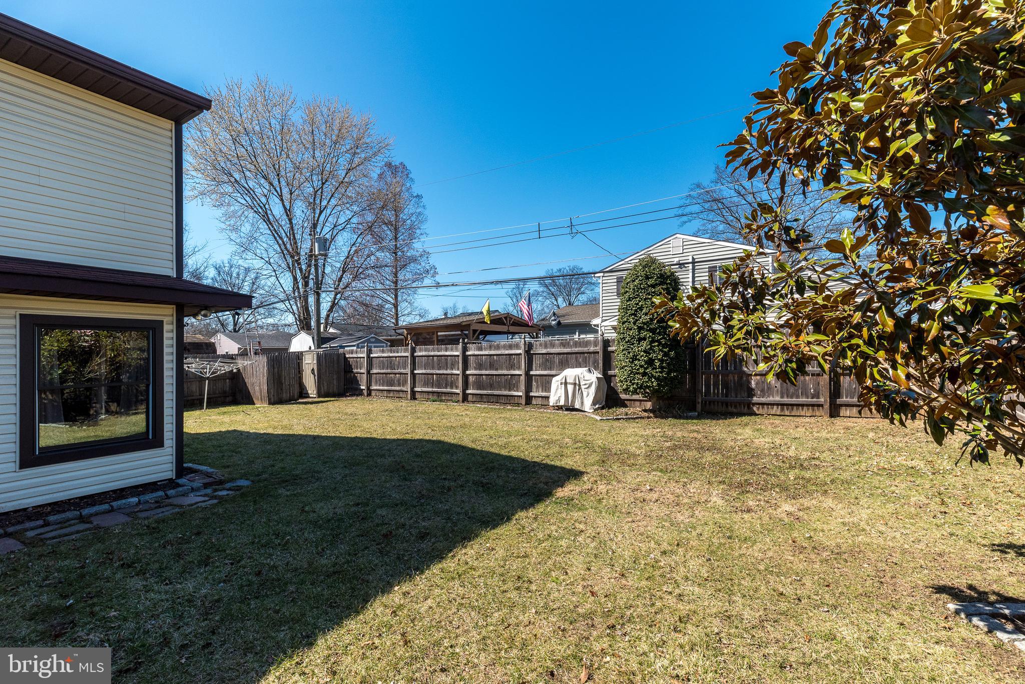 43 THIMBLEBERRY LANE