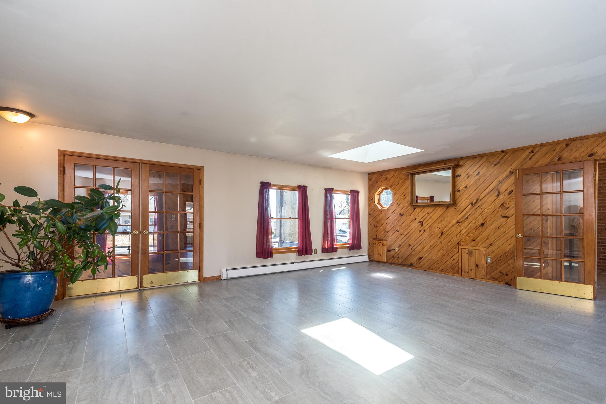 43 THIMBLEBERRY LANE