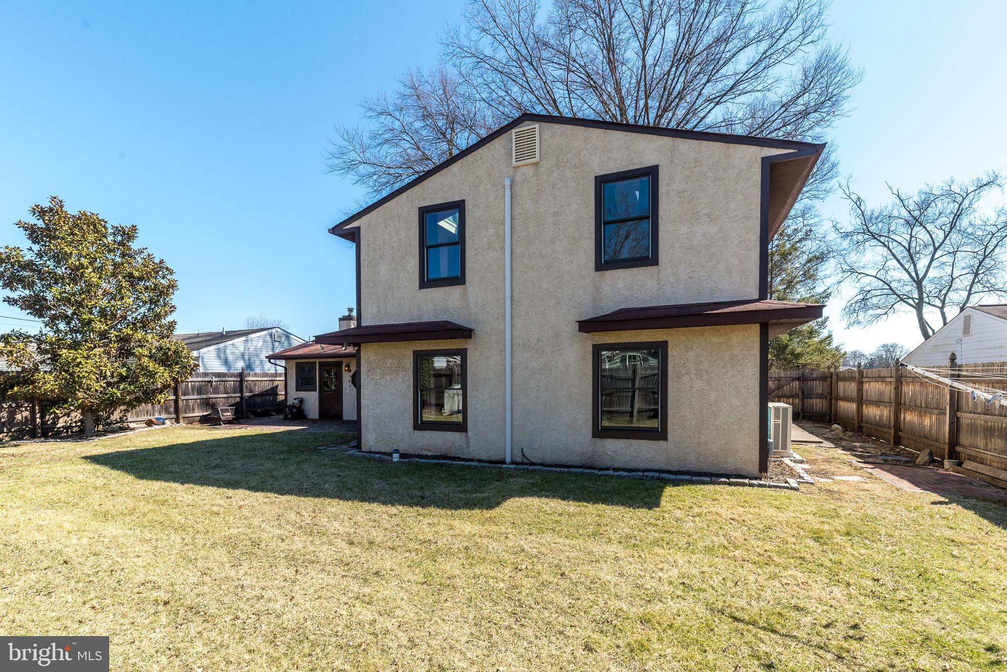 43 THIMBLEBERRY LANE