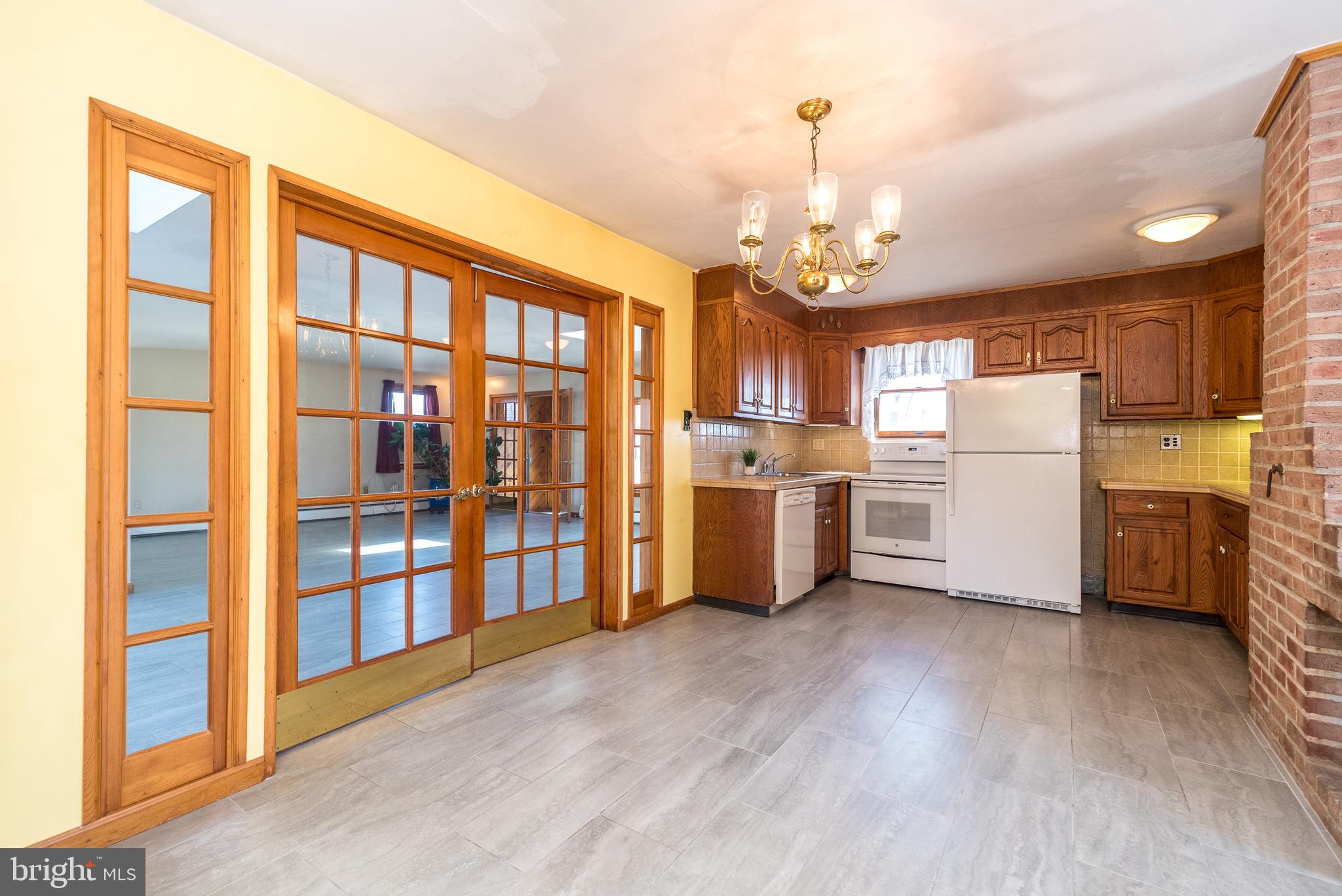 43 THIMBLEBERRY LANE