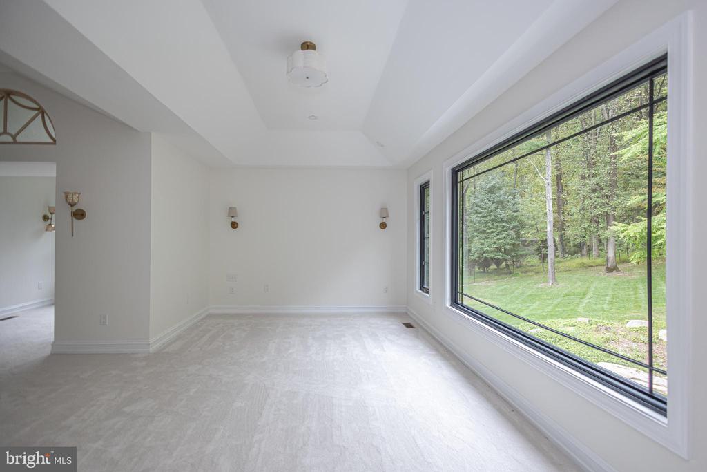 21 BELLINGHAMSHIRE PLACE