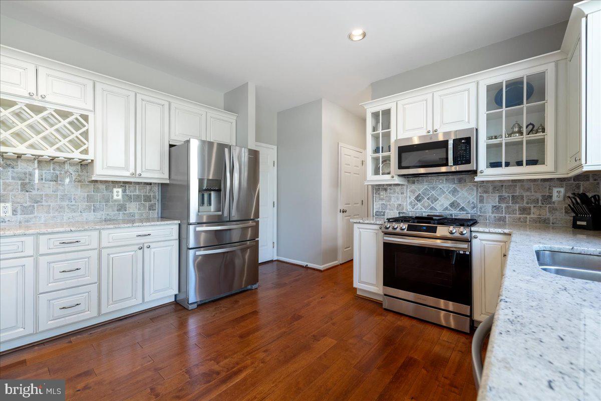 5401 WINDTREE DRIVE