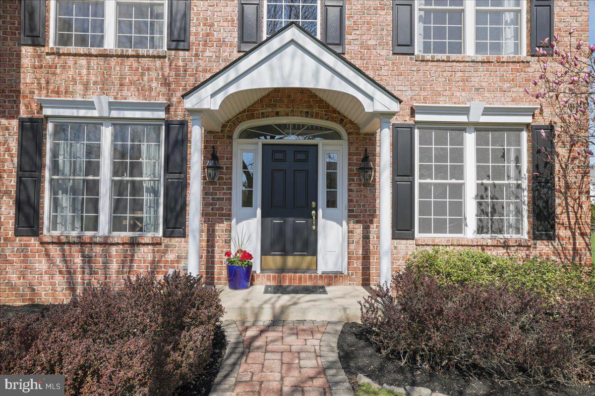 5401 WINDTREE DRIVE